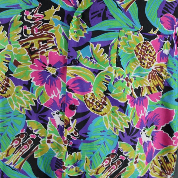 Vintage Hawaiian Shirt - Abstract Floral Pattern by Hilo Hattie - Men's XL - Picture 3 of 9